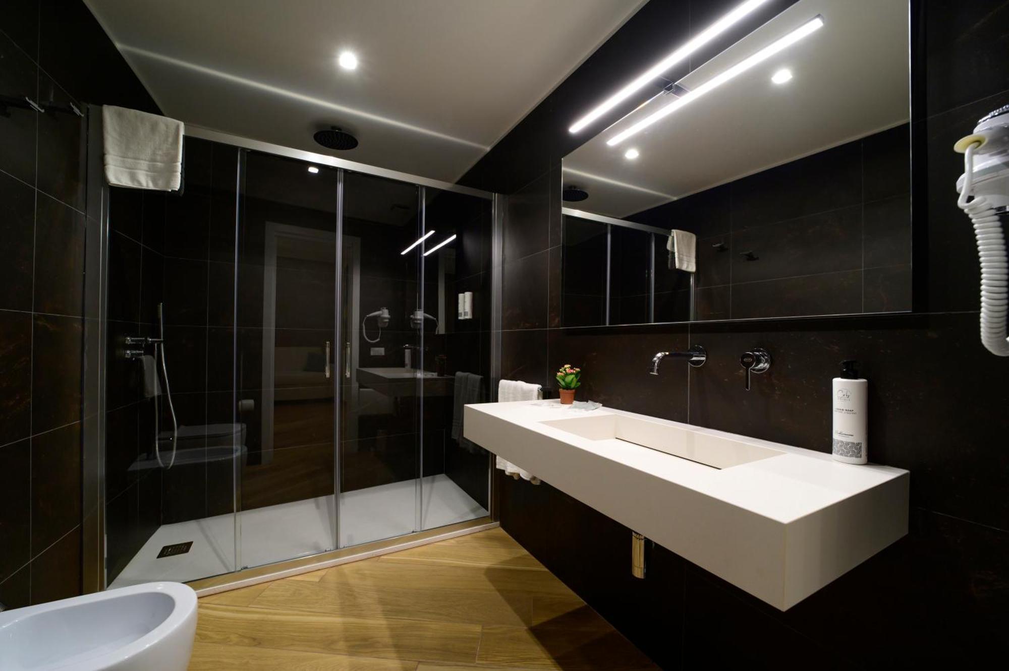 Maqueda - Room & Suite ปาแลร์โม ภายนอก รูปภาพ