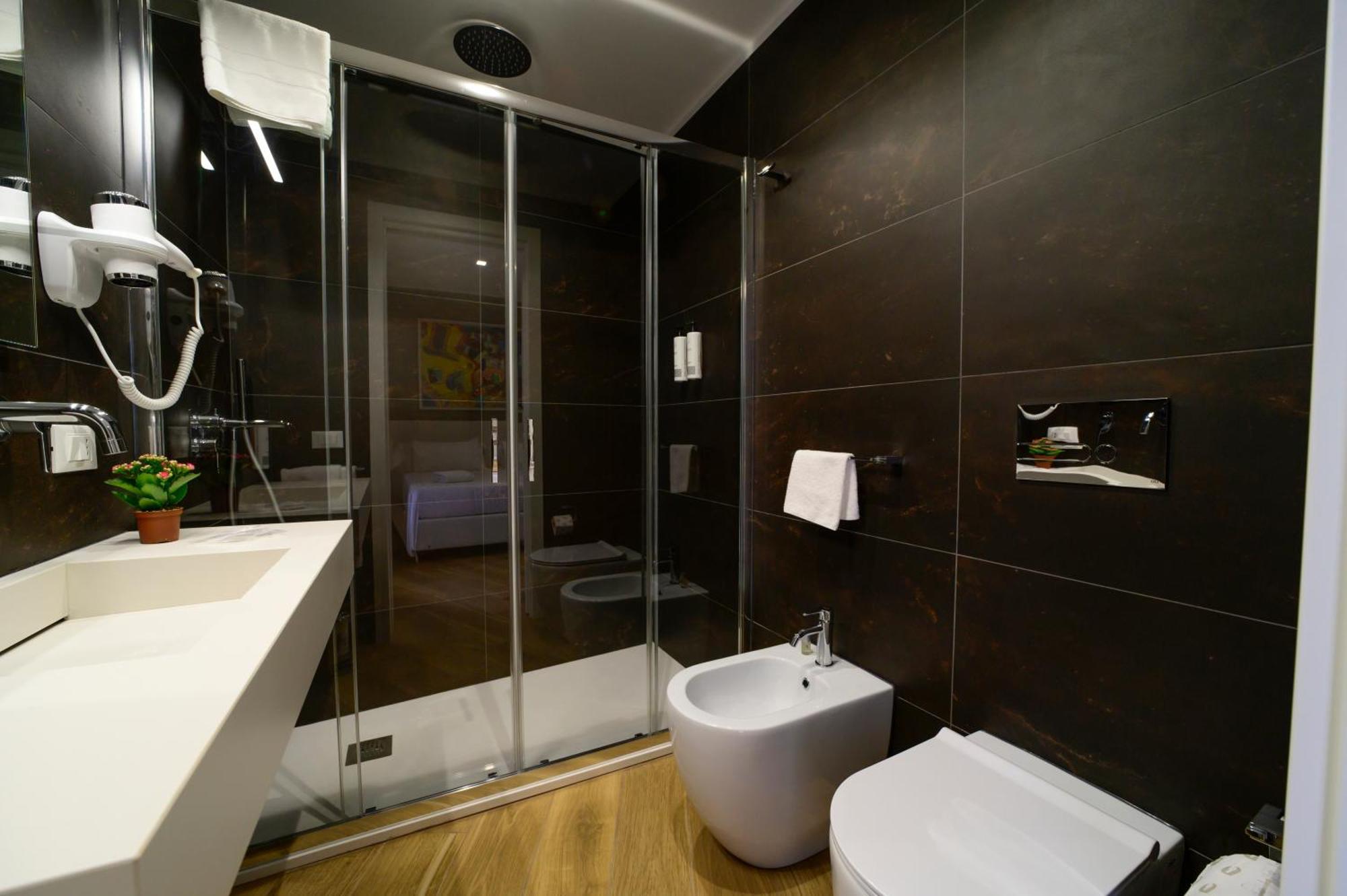 Maqueda - Room & Suite ปาแลร์โม ภายนอก รูปภาพ